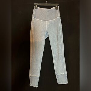 Lululemon Nulu leggings 7/8 with ribbed waistband